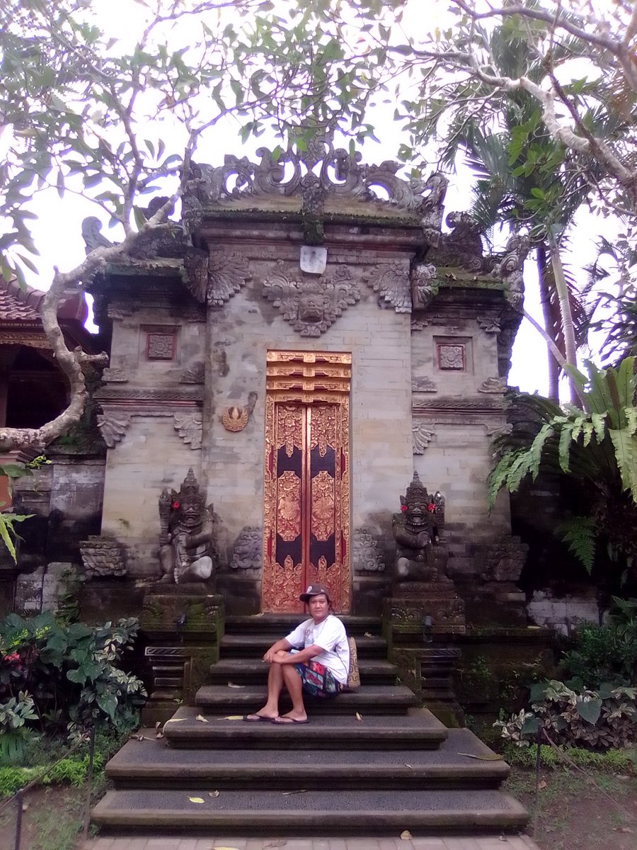 putralangit777's tweet photo. The Gateway...just in Travel_Lovers...#travellerweek #travel #photography #streetphotography #Photos #Photographie #PhotoOfTheDay #NaturePhotography #nature #Bali #Indonesia #Picrew #PictureOfTheDay #pictureperfectboyfriend #boy #tbt #vacation #DestinationFear #Destinations #hunk https://t.co/igqdzVyYap
