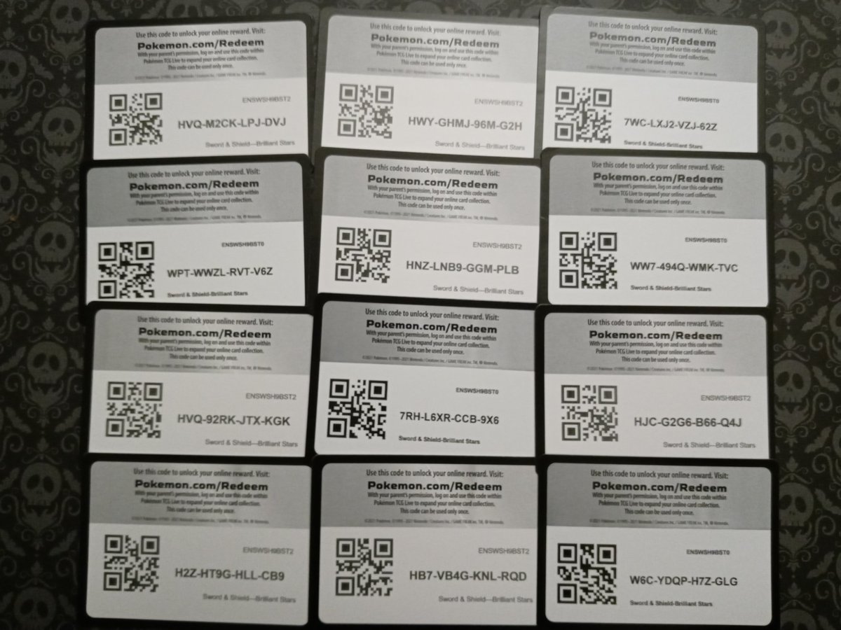GravestormGames's tweet photo. Day 6 &amp; 7: Giving away a dozen Pokemon TCG Online codes every day until we run out. (Our Discord gets a 10 minute head start. Join for a potential advantage.) #Pokemon #PokemonTCG sry for the late, biz stress stuff all day 😭 https://t.co/9CTo7ibP7f
