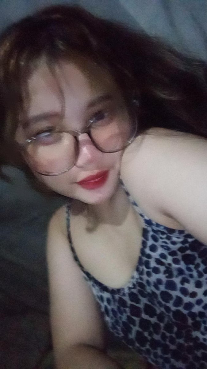 ashclairej's tweet photo. 😫😫 https://t.co/cjf6gS94V3