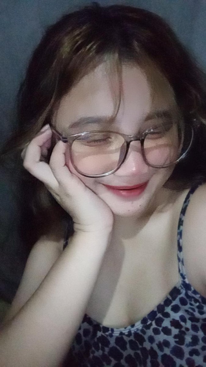 ashclairej's tweet photo. 😫😫 https://t.co/cjf6gS94V3