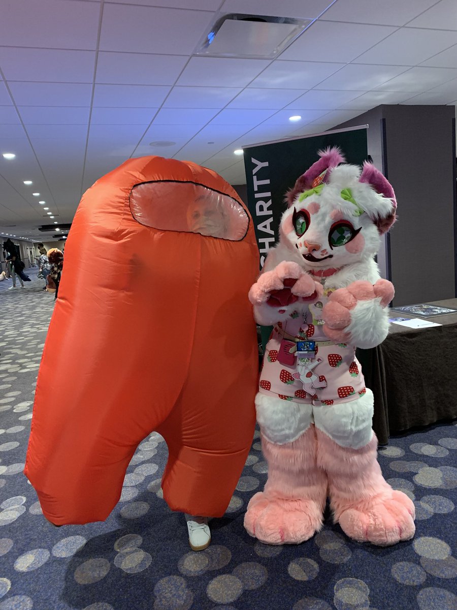 KattWhiskerz's tweet photo. I'm having a great time at #FurryMigration2022 
If u see me say hi :3c

📸 @BlueFlameJack 
🪡 @alecrimcarmim (bodysuit by me!) https://t.co/8ay8hJCCHi