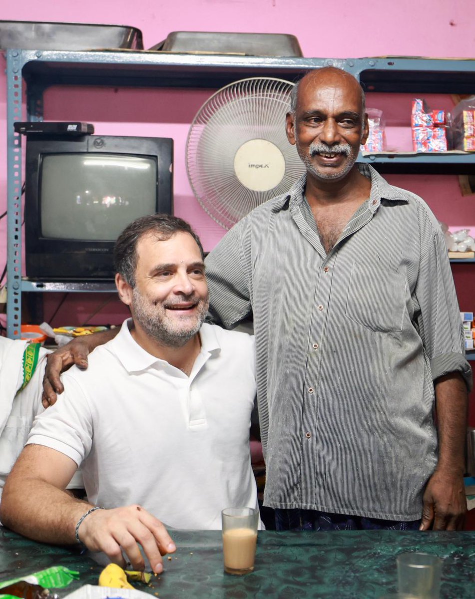 INCIndia's tweet image. Joining hands, connecting hearts - #BharatJodoYatra bringing India together.