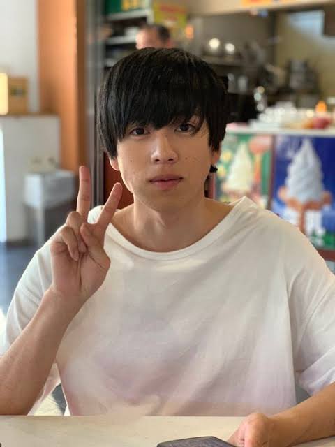 まじ個人的な意見だが、🍙のなかで完璧イケメンじゃなくてちょっとだけ惜しいんだけどめちゃくちゃエロい顔四天王です https://t.co/AvPRrii2dy