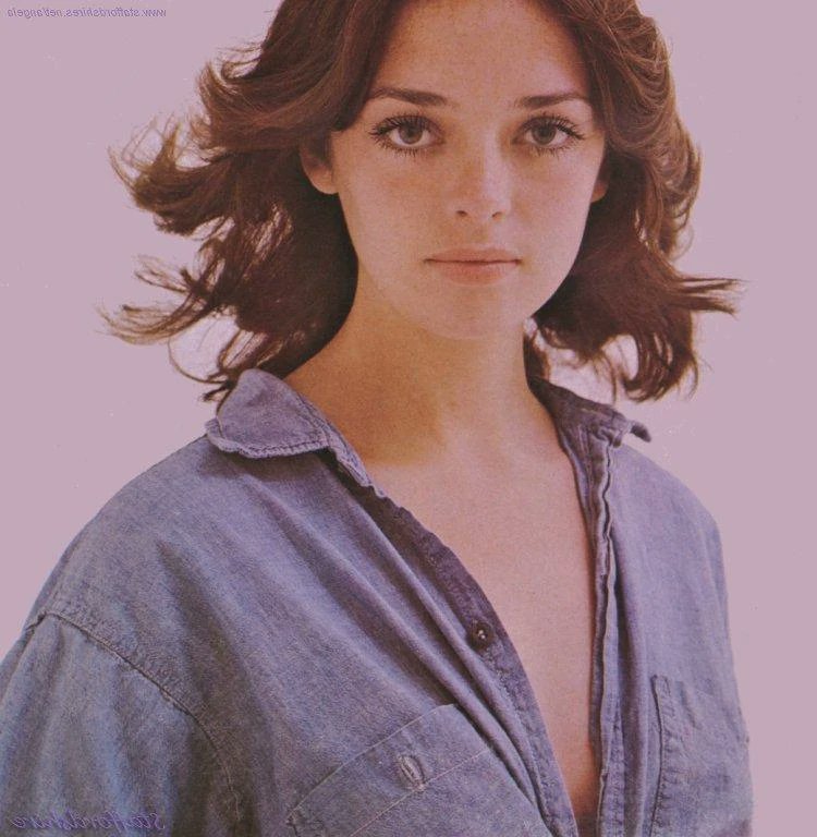 Happy Birthday Angela Cartwright!

September 9, 1952. 