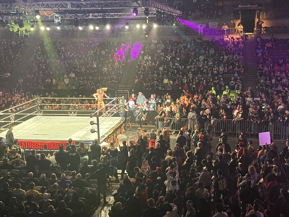 DannyHennessy14's tweet photo. Great wwe show in Colorado Springs!! #WWEColoradoSprings https://t.co/DT2fId2IPm