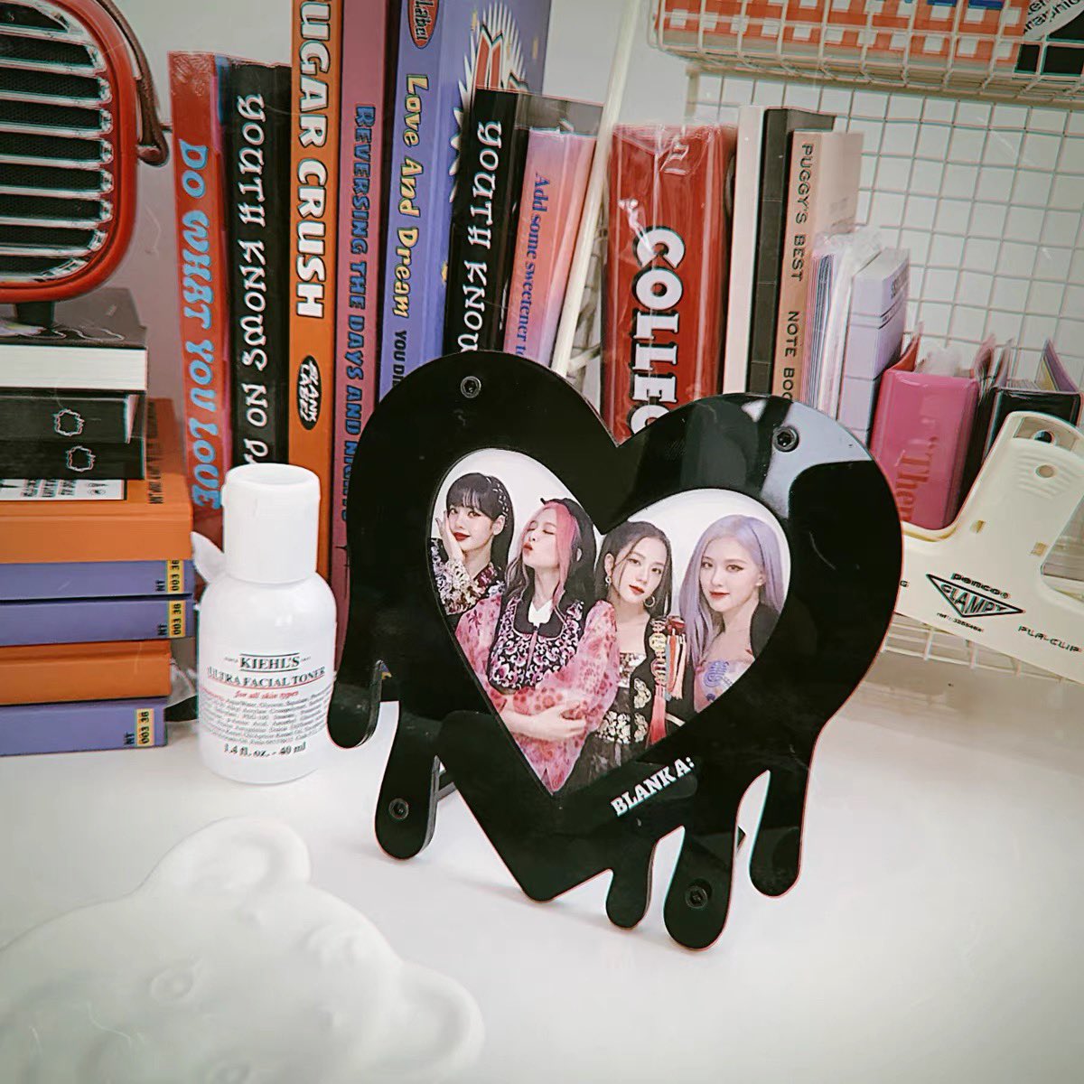 feblyver's tweet photo. 📦pre be my love heart frame 🖼 (รอบแรก)
🫧 ขนาด 12.3 x 13 cm
✨ วัสดุอะคริลิค
💸 รอบแรก 275฿ รอบ 2 ค่านำเข้า+ส่งในไทย
⚠️ ปิดรับ 15/9 20:00
#blanklabel https://t.co/xzRfQmLeoE