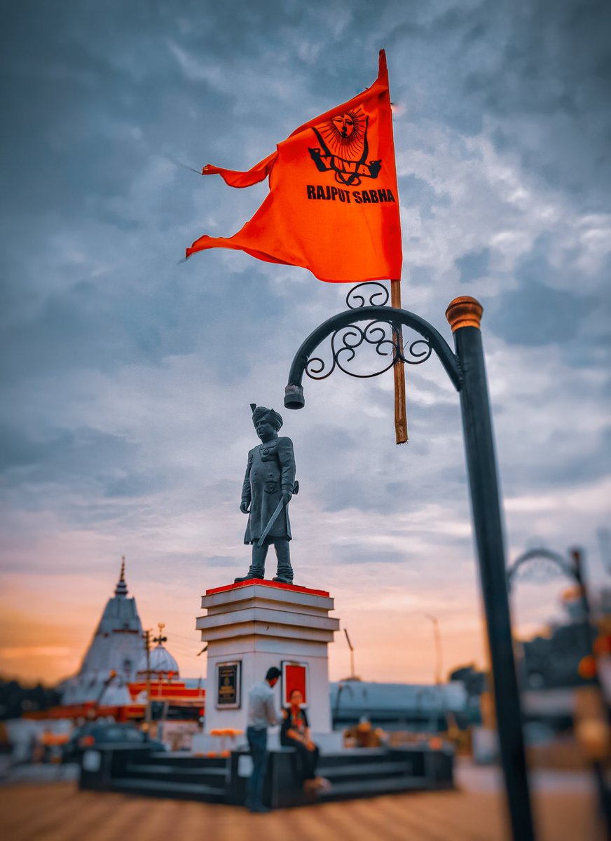 vishnusingh2000's tweet image. Now or never 
Give strength to this trend.
#Declare23SeptAsHoliday