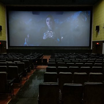 Sunny_Rajput87's tweet image. #BrahmastraBoxOffice: Ranbir-Alia starrer sets Box Office on Fire, earns Rs 5 crore globally in Reality 

This is Real PVR in Delhi 

#RanbirKapoor #AliaBhatt