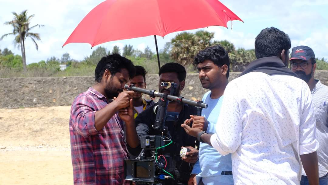 GenesisLionMP's tweet photo. “Dear Death ☠️” film Shoot Wrapped Successfully

Based on Disturbing True Stories 

Direction : @prey_hm4me 
Story , Screenplay : @sridhar_dir 
@sathishn @KskSelvaPRO @ActorSanthosh
@SNRFilms2022 &amp; @GenesisLionMP
#DearDeathMovie https://t.co/TKFgMwlcfI
