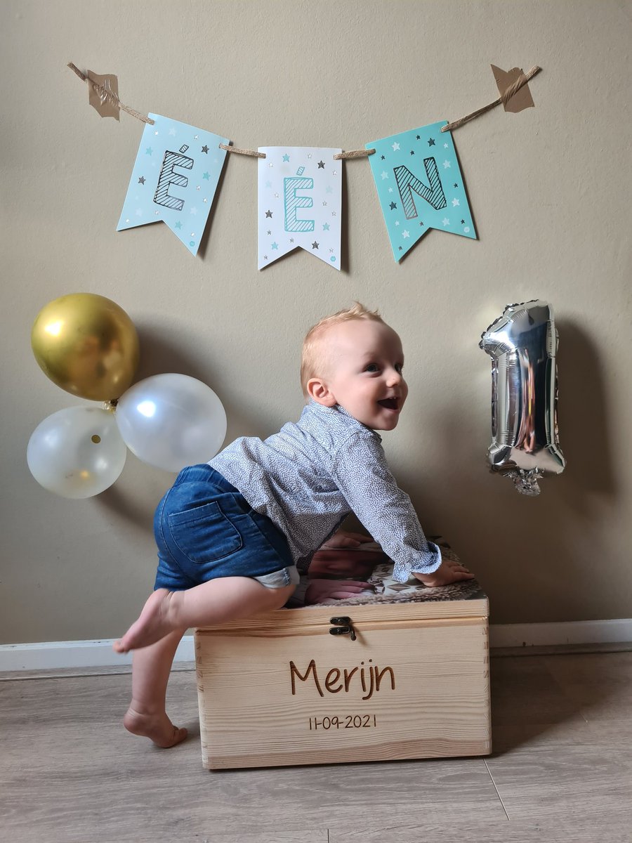 jeroenfcg's tweet photo. Stop het voetbal, onze liefde wordt vandaag 1 jaar. Wat doe je het goed vriendje, ontzettend trots en dankbaar dat jij er bent! #Merijn https://t.co/ZRMLDy7ZYb