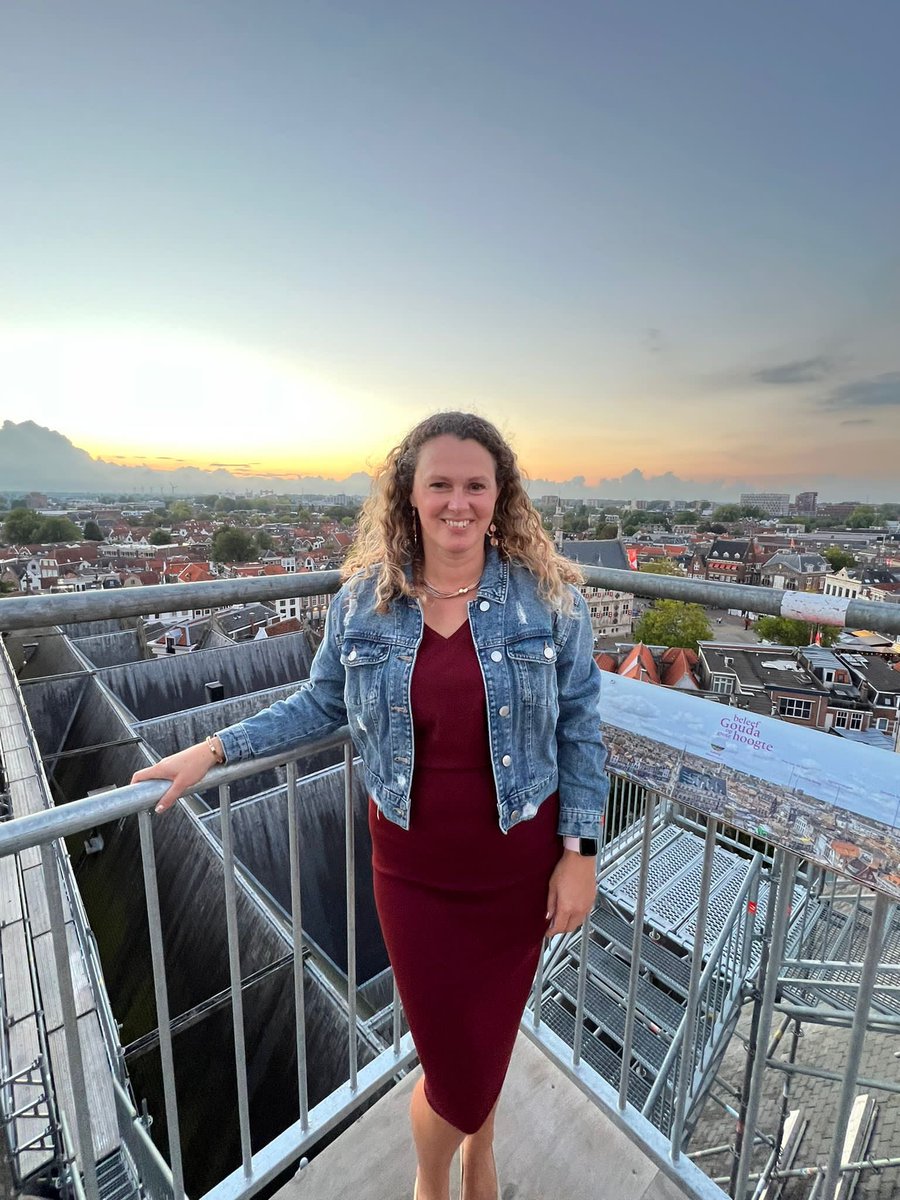 VerhoeveMarja's tweet photo. Allebei een mooie leeftijd bereikt, @gouda750jaar en ik 40; gevierd o.a. op de Sint Jan bij zonsondergang https://t.co/gva7lQurAS