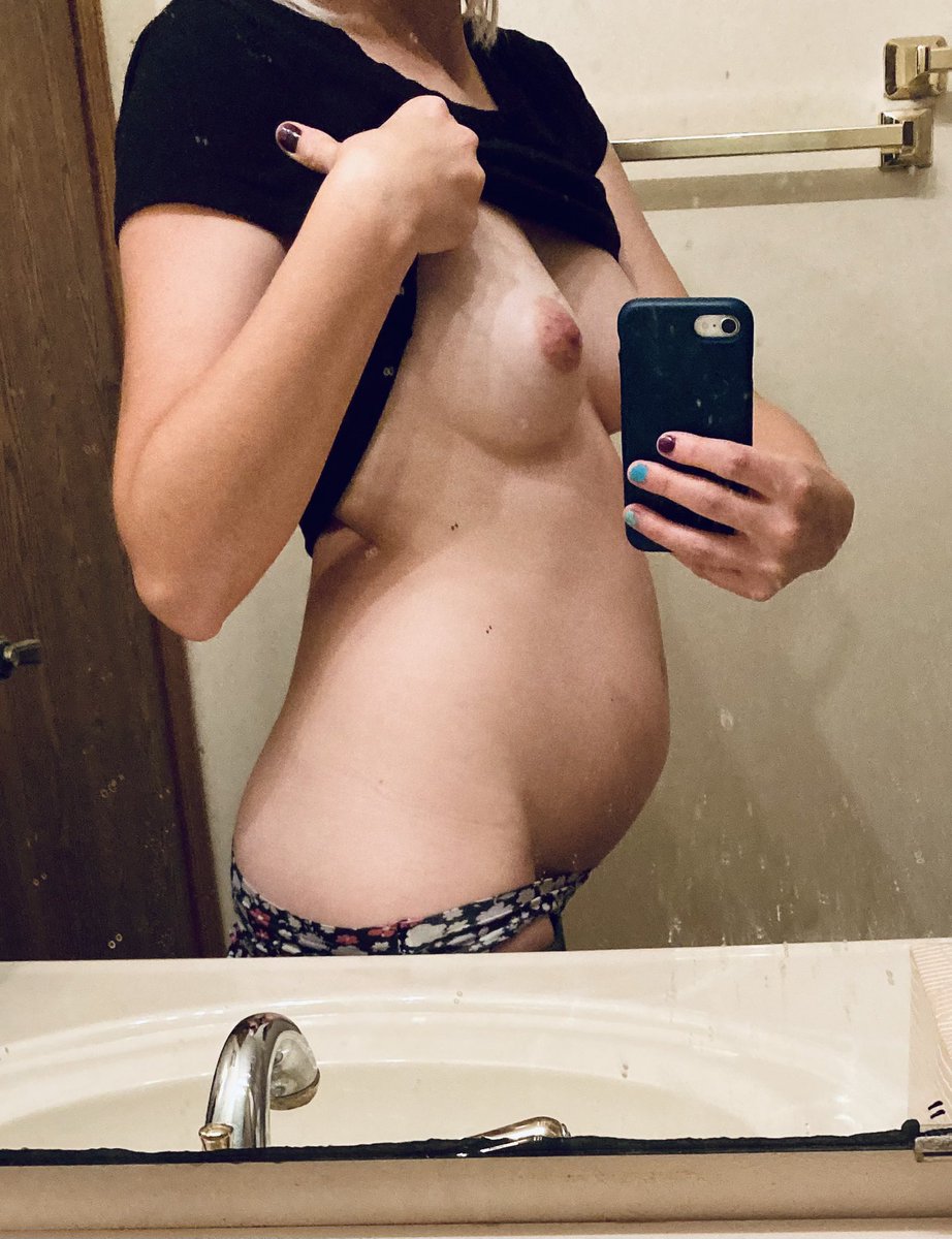 simms_sammi's tweet photo. All that cum is starting to show now https://t.co/hnLqcA7J5m @SexyPregGirls @RT0nlyfans @pregnant_pics @pregophilia @Pregnant_desire @SexyEnceinte @preggonude @LovelyPregnancy @PregnantBellies @Milfy_Madison_x https://t.co/IZWcpMx1m8