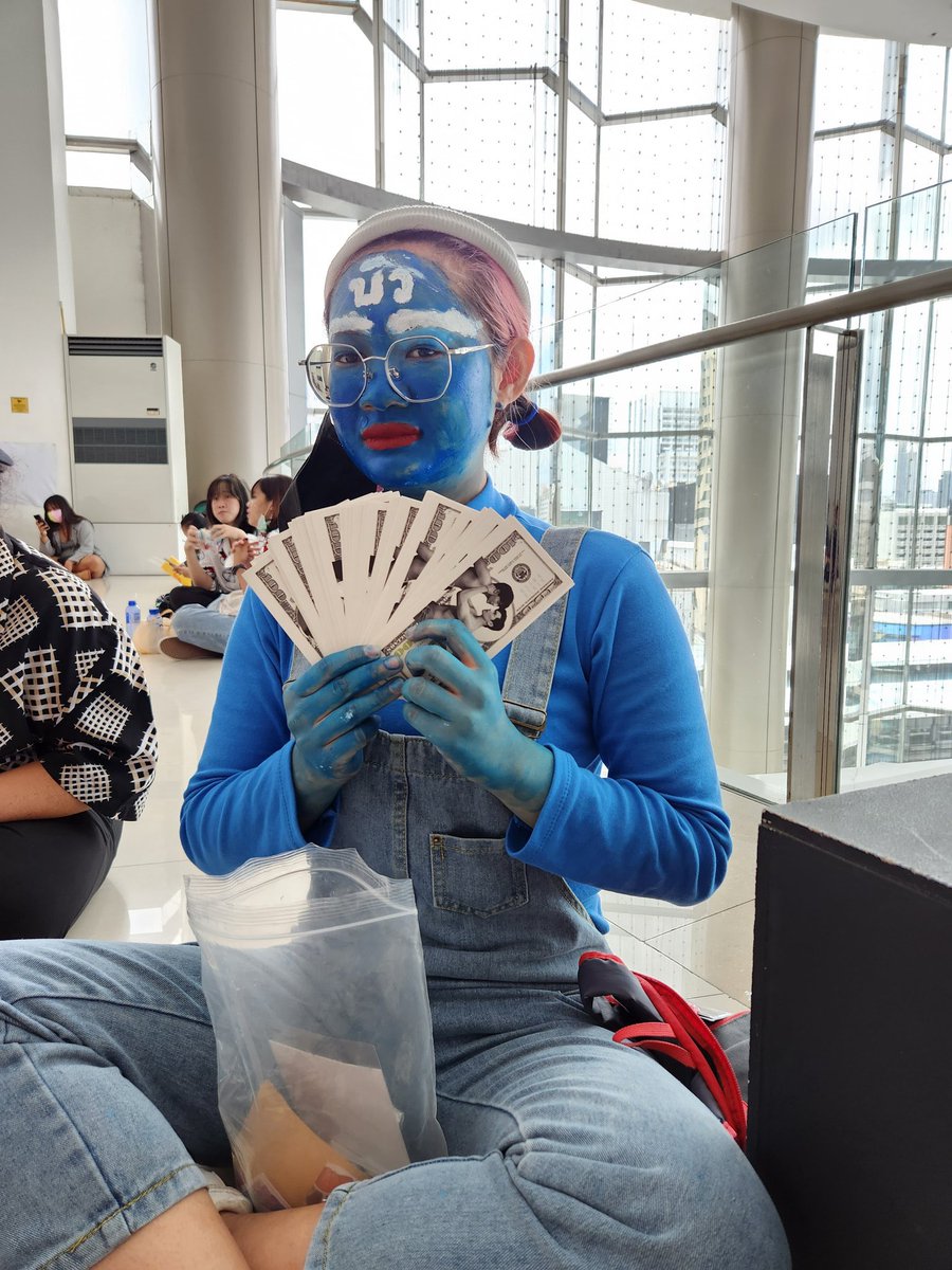 พรี่ๆจะมารับเงินผมมั้ย #KinnPorscheSendOff