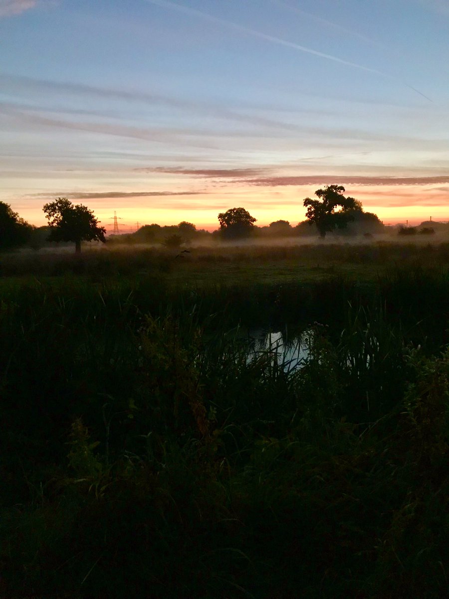 Lewis1Mal's tweet photo. Beautiful morning.
#Hendrelake https://t.co/276hFr0F9D