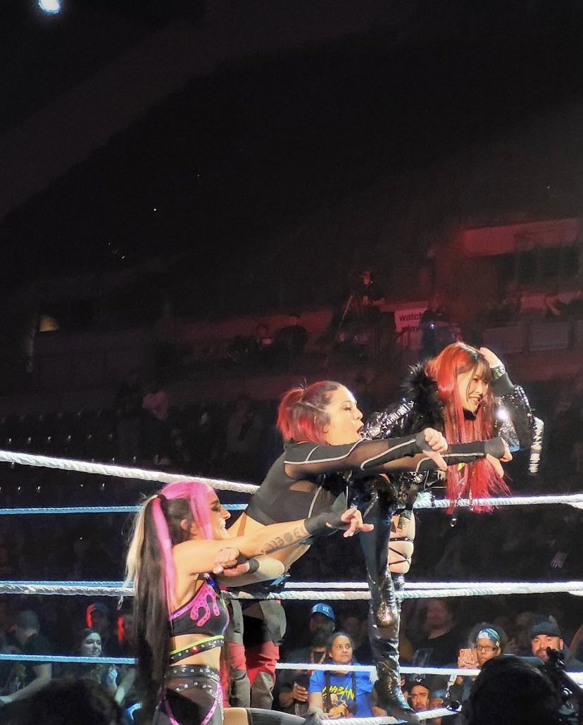 DakotaKaiTeam's tweet photo. #WWEColoradoSprings ๐คผโโ๏ธ
-
@ImKingKota @itsBayleyWWE @shirai_io https://t.co/KxRbmtbr5B