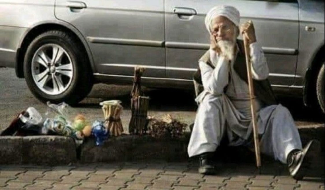 یہ جو غُربت میں اُداسی کا سَبب ہے، مَت پُوچھ...
مُجھ  سے  چھوٹا  بھی  مُجھے  چار  سُنا لیتا ہے...                  #earthquake #EducationForAll #foodsafety <a href="/InsafPK/">Tehreek-e-Insaf</a> <a href="/Mamoonamurtaza_/">𝗠𝗔𝗠𝗢𝗢𝗡𝗔</a> <a href="/LaraibJaBBar/">Laraib Jabbar</a> <a href="/MillionSmilesPK/">Million Smiles - Eagle Nest</a> <a href="/_Aliraza0/">Ali Raza🇵🇰</a> @I_M_SYEDA