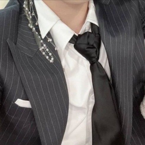 ctrlzcl's tweet photo. —— business proposal
a zhong chenle filo au

things aren't going as planned the way jia thought it was going to be, especially the part where she finds herself falling in love with her boss. which was definitely not part of the agreed proposal. https://t.co/AD8FDiutDu