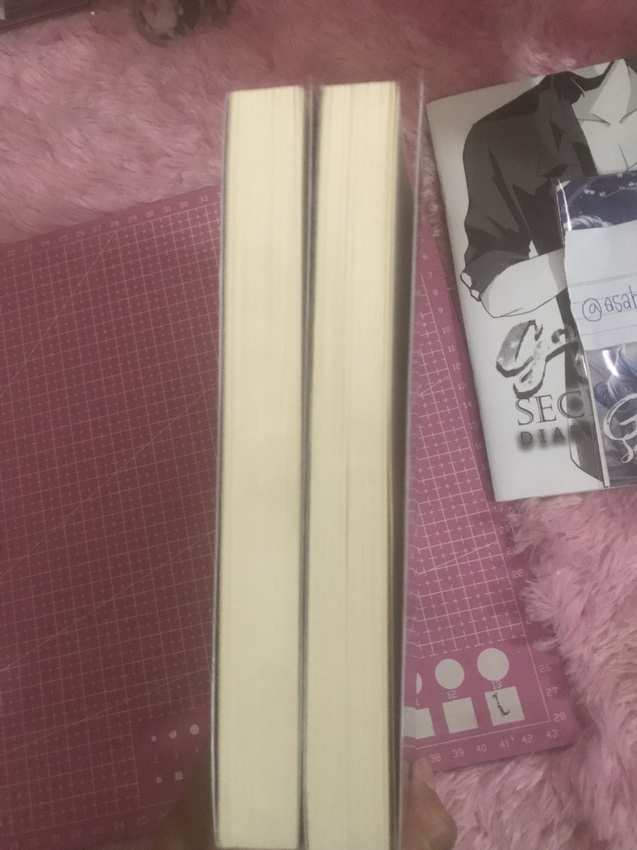 asahiii_ii's tweet photo. ส่งต่อพี่เงินบัวนิล ว่าด้วยเรื่องพี่ชาย 850บาทรวมส่งงับ🥺#manell #ส่งต่อนิยาย #นิยาย #นิยายทำมือ #นิยายมือสอง #นิยายมือสองสภาพดี #ว่าด้วยเรื่องพี่ชาย  #สิบมิ้น #กีย์จีน #เงินบัวนิล #Menell #pattysweety #ส่งต่อ #พี่เงินบัวนิล https://t.co/Gb7N0OSJNu