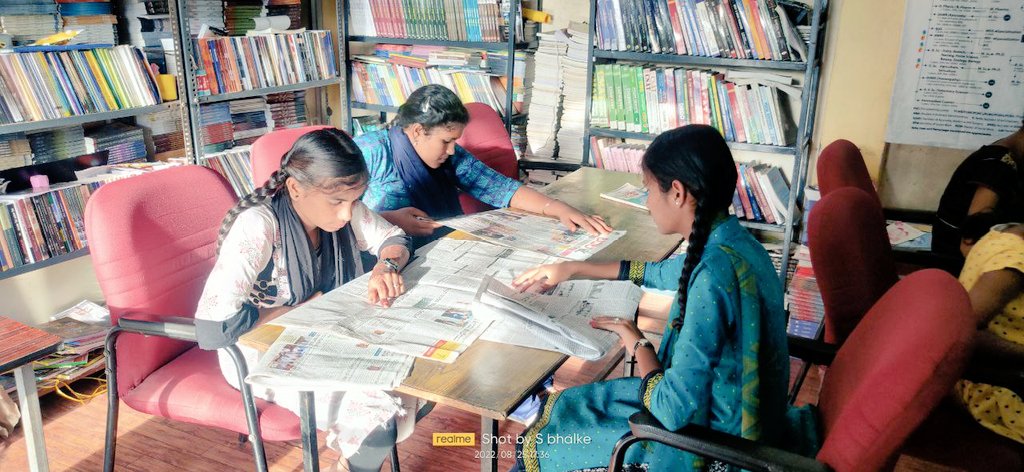 readingkafka's tweet photo. Rural libraries have come alive with children's books, textbooks, computers, learning sessions, group study, digital content, &amp; activities like chess, carrom, and storytelling. #kidsinlibraries https://t.co/0Ek22wxMyA