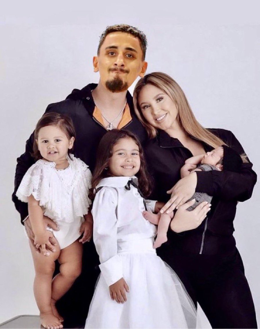 pichxn on Twitter: "the new father of the ace family https://t.co/a7ewqOnVO0" / Twitter
