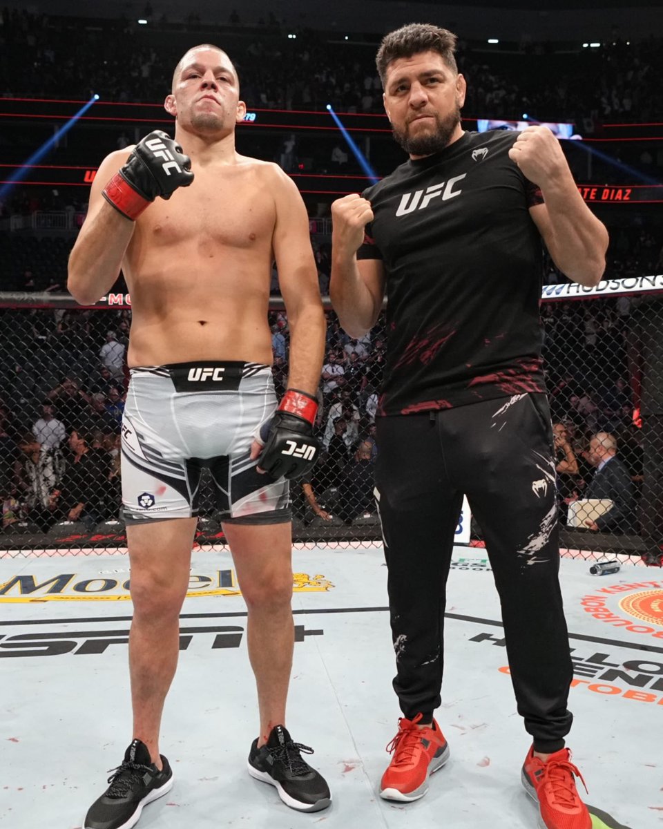 Last of a dying breed. 

But still here. 

What a pic. (📷 Getty)