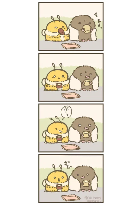 ミルクを飲む2人 #漫画 #脊椎動物はちさんまとめ https://t.co/1k4gkZwsJb 