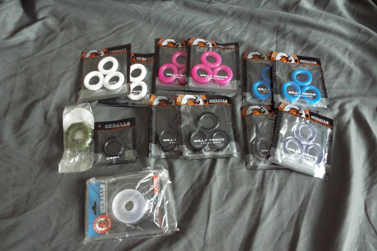 Sgorman861's tweet photo. Got my order from @OxBalls in!! I should have gotten these ages ago. I'm already having too much fun. One day I'lll be able to make a tetherball clip and guess who is going to be the balls....๐๐๐๐๐๐
#ballstretching #ballstretchers @OxBalls #oxballs #lowhangers #swingingbeef https://t.co/odM0M5U3JR