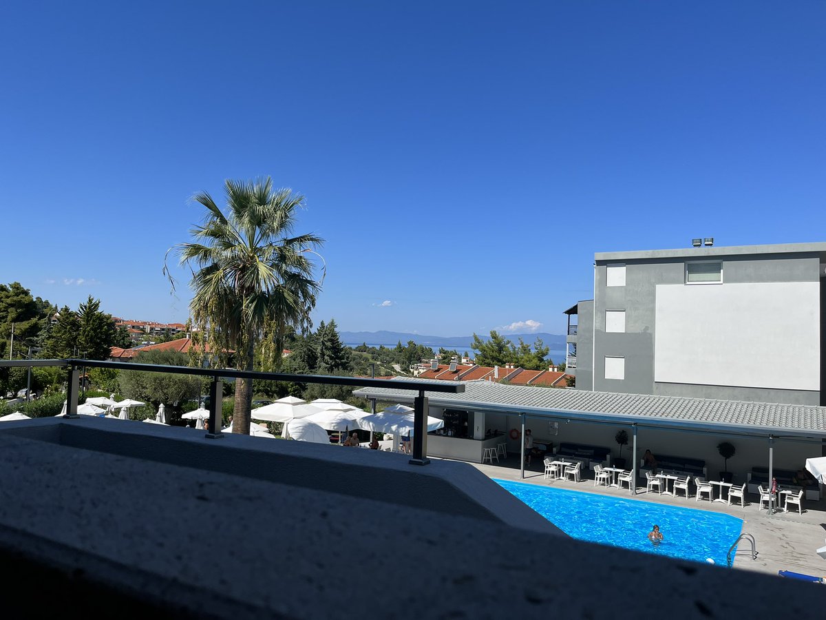 Chris_Haycock's tweet photo. #restaurantview #kriopigihotel https://t.co/4wzBnj7zE8