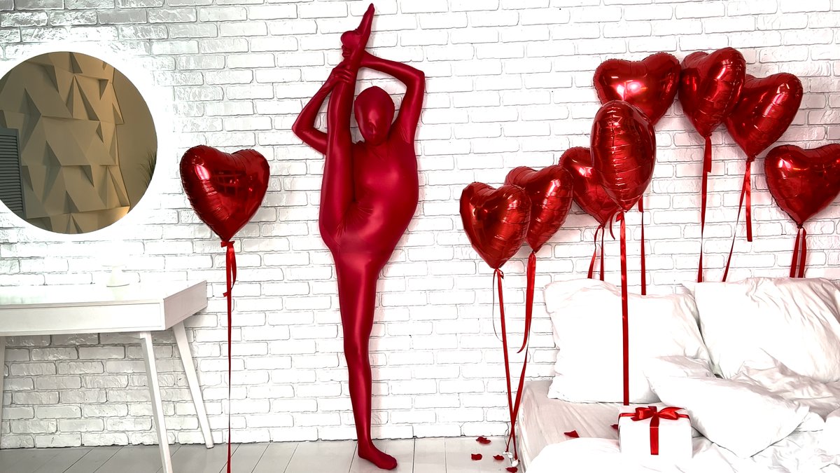 Extremely flexible Contortion girl in shiny red zentai - 544-06 youtu.be/F-h_rwFKWeY via @YouTubeontortion #contortion #fetishism #LATEXSERIES #gymnastics #zentaisuit