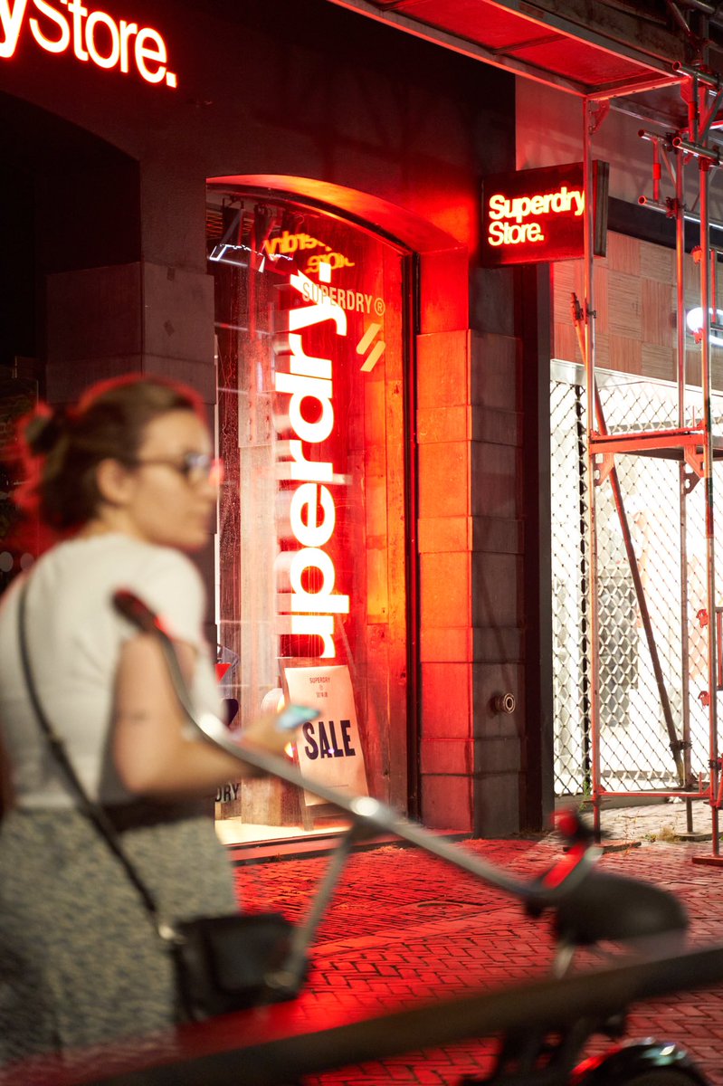 alias_jiba's tweet photo. GM Folks… something reminds me that I should start editing the photos from my last visit to Utrecht 🤷‍♂️ @Superdry @SuperdryNE 
#utrecht #superdry #city #streetphotography #night #365days #Netherlands #NFTCommunity https://t.co/Qm9BwLYw73