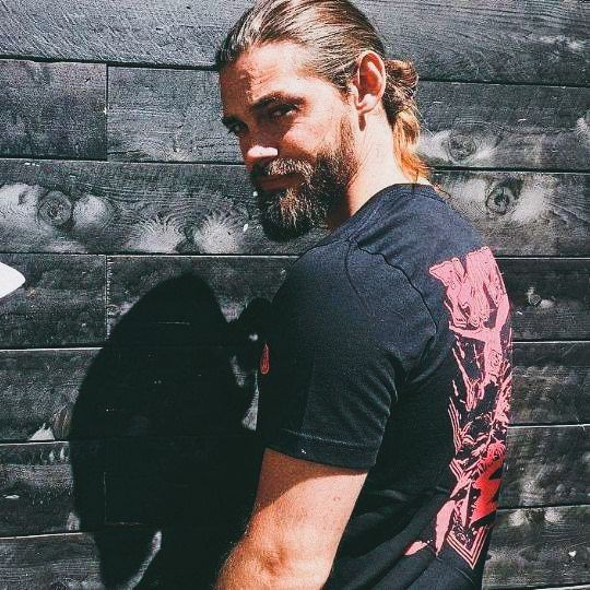 cypherisk's tweet photo. @fandom_happy and the happiest of #SINdays to you too!
#SaveProdigalSon #ProdigalSon https://t.co/34W4cCN4dS