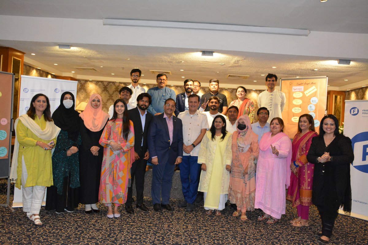 AnwarMuhammad0's tweet photo. Local Govt is Political nursery for leadership, digital governance needs time to deepen democracy in Pakistan. Technology usage is an initial step by state &amp; citizens. Come forward to utilize the available digital public services", says @WalidIqbalPTI at @FNFPakistan Trg workshop https://t.co/BgUPG2YU5Q