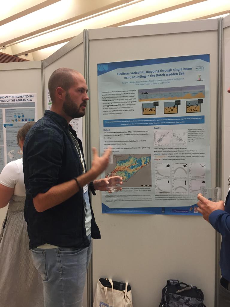 Kasper_Meijer's tweet photo. Had the chance to present my work during the #ecsa59 on my PhD work within the #waddenmozaiek project as well as the work we do on nursery habitats on Curaçao. Great chance to meet new people and discuss our research! https://t.co/h11Z6K23l6