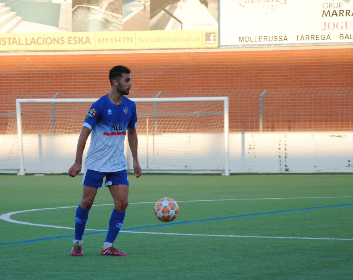 CFJ_Mollerussa's tweet photo. 📣Ahir el jugador del 1r Equip, Nico Magno, va patir una fractura nasal mentre jugava el partit 🆚 UE Tàrrega. 

⚪️🔵 Des del CFJ Mollerussa, volem enviar-li moltes forces i tot el nostre suport. 💪🏻

✨Esperem que et recuperis aviat, Nico. Els blanc-i-blaus estem al teu costat! https://t.co/rRPOXem0vx