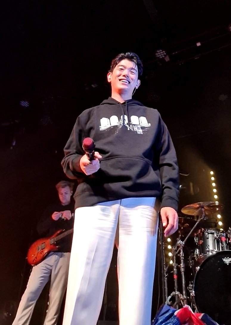 haylibu's tweet photo. My claim to fame is that I taught @ericnamofficial to say "Aotearoa" on Friday night. #thereandbackagaintour https://t.co/jiyBE8Jcu6