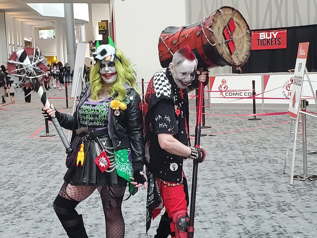 Tripp_pPDX's tweet photo. Friends make Comic-con more fun!

@Human42LM
@TheRealCoryElia
#RCCC2022 https://t.co/QwUWp7PhX5