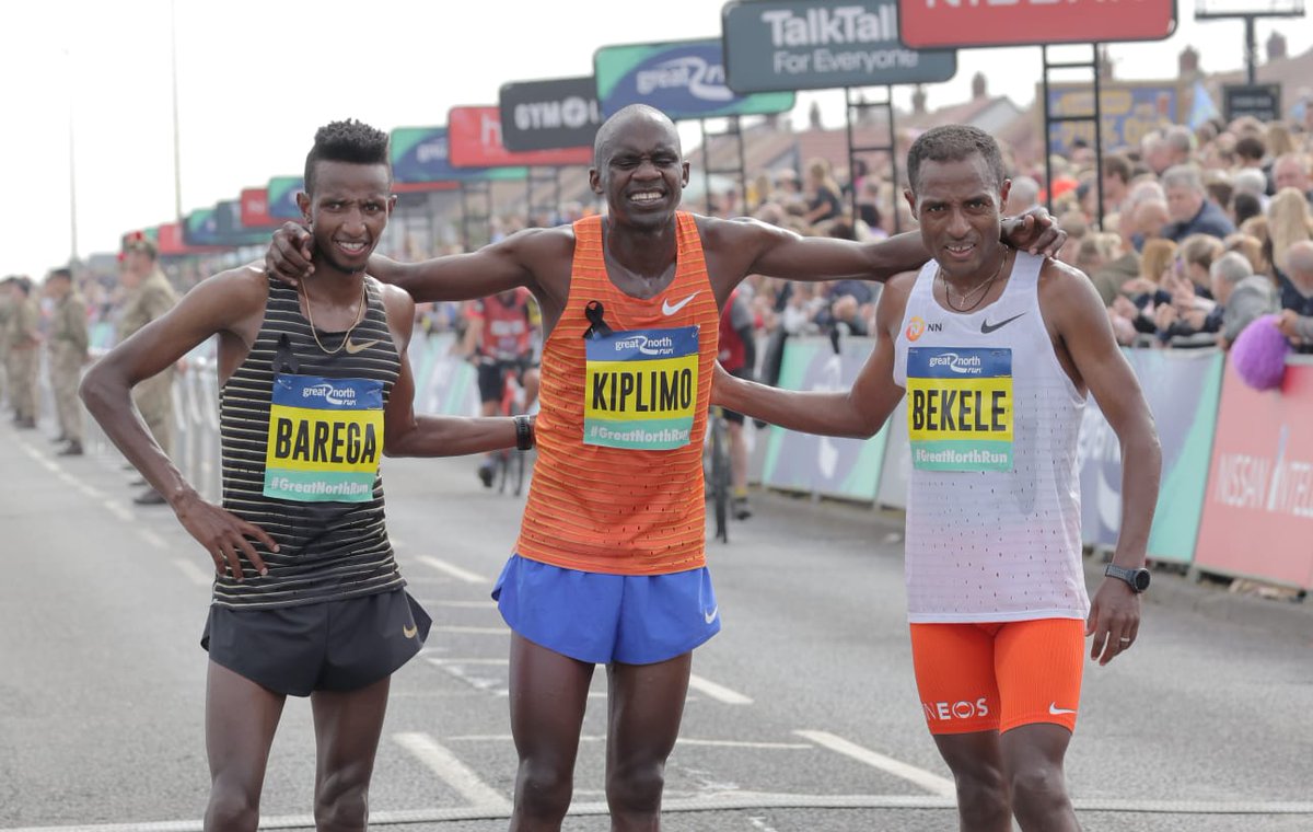 . Photos: 🇺🇬 Jacob Kiplimo wins the @Great_Run half marathon🏅in England '@jacobkiplimo2 00:59:33'
#ChimpReportsNews #GNR2022 @ChimpReports #GreatNorthRun