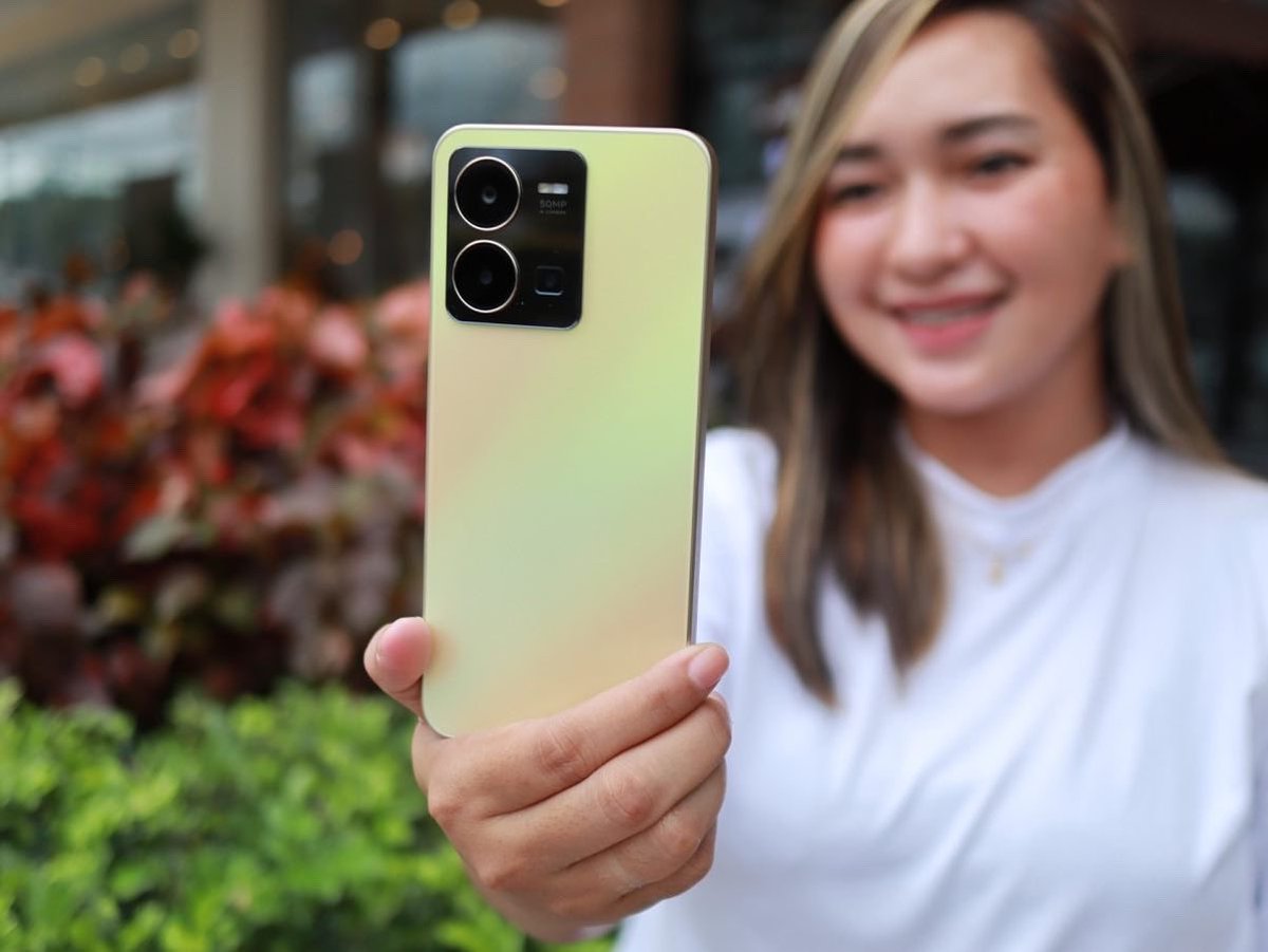 GratizaLiz's tweet photo. Hello ka-techies, sabay natin kilatisin itong panibagong vivo Y35 if maganda ba talaga to with its 44W fastcharge and 8GB extended RAM . check the link here: https://t.co/A0ixCYpqKT
https://t.co/A0ixCYpqKT
https://t.co/A0ixCYpqKT
#liztech
#KaTechies
#QuickAsAFlash
#vivoY35 https://t.co/GduyZAqjVQ