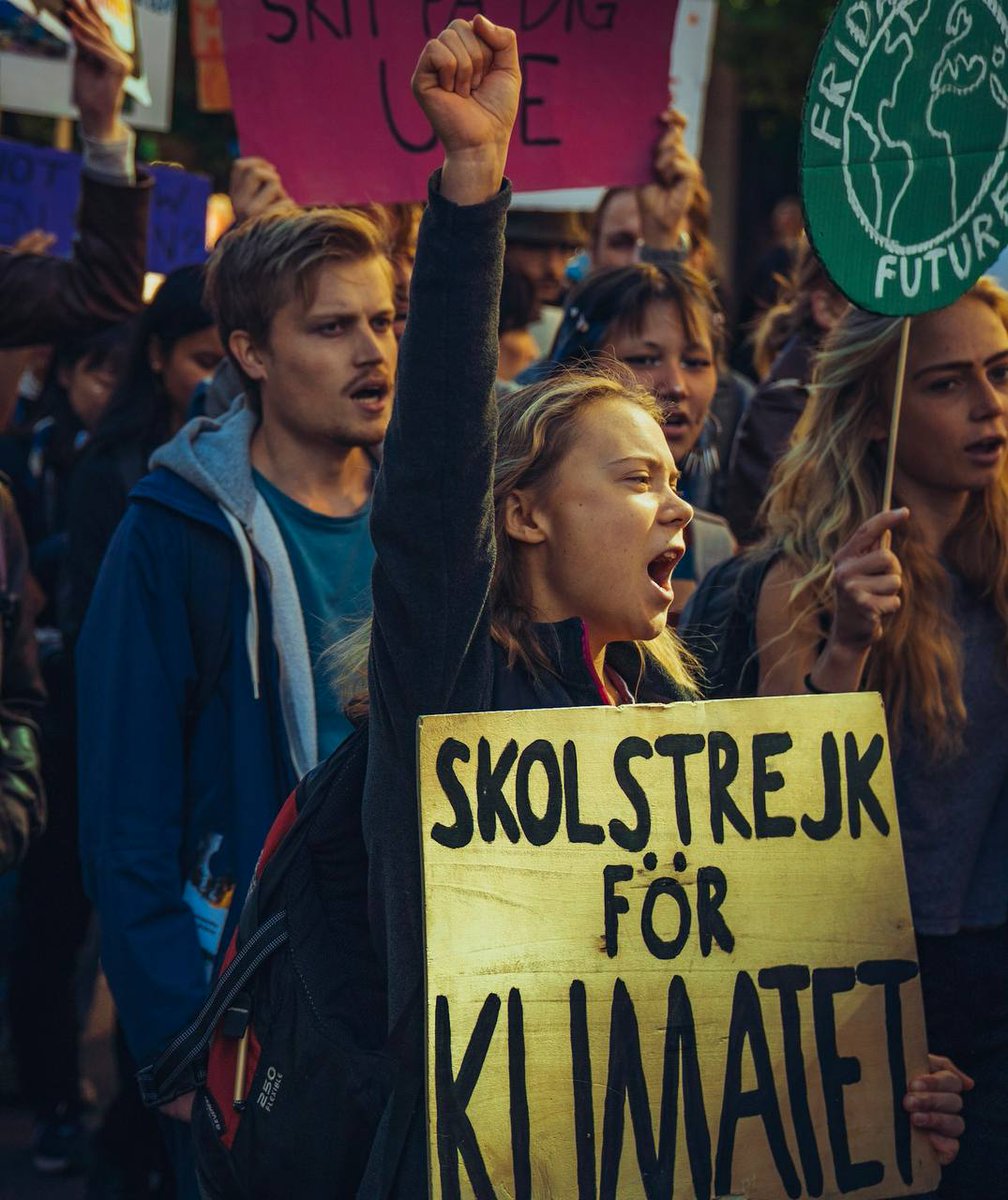 Ett samhälle där politiska partier systematiskt hånar och hatar barn som bara refererar till forskningen är ett sjukt samhälle. Antidemokratiska och populistiska vindar blåser starkt. Vi måste stå emot. Vi unga vädjar till er, stå på rätt sida av historien. #RöstFörRättvisa