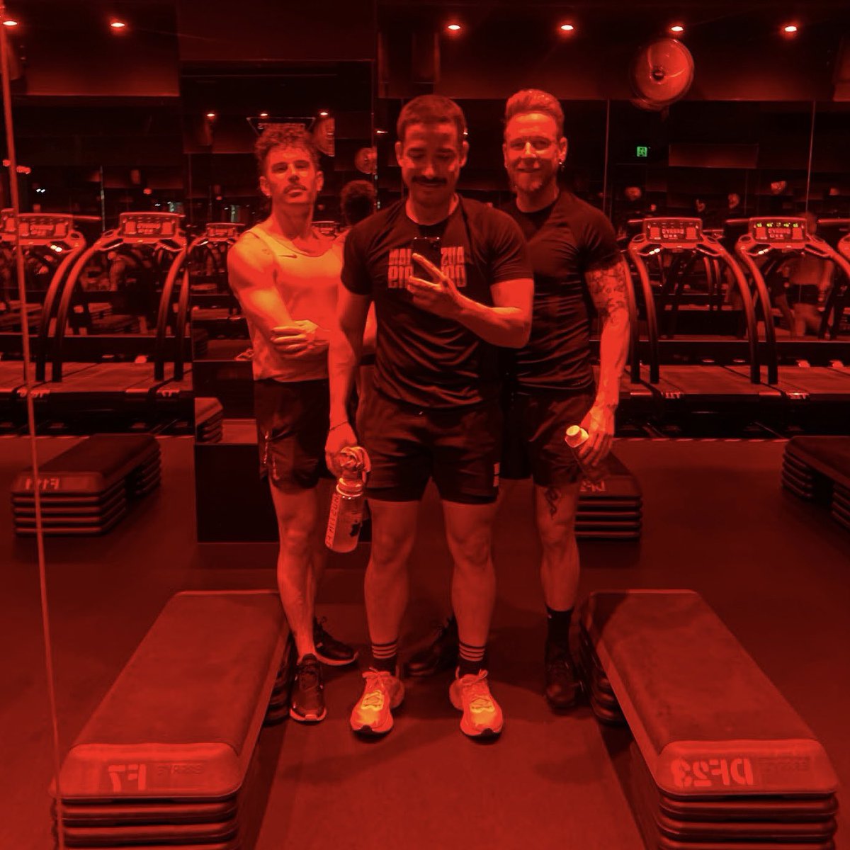 Handee Ultra tweet media