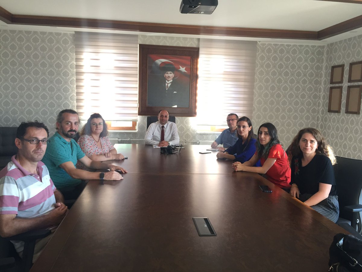 KemalpasaMem's tweet photo. İlçe Milli Eğitim Müdürümüz Adem Cengiz başkanlığında, temel eğitim ve ortaöğretim okul yöneticilerimizle okulların açılması öncesi son değerlendirme toplantısı gerçekleştirildi. 

@AdemCENGIZ08 @FahriAcar08 @YilmazDoruk29 @fehmirasimcelik 
@tuncay_morkoc @KemalpasaArtvin https://t.co/i9DnRUnI6F