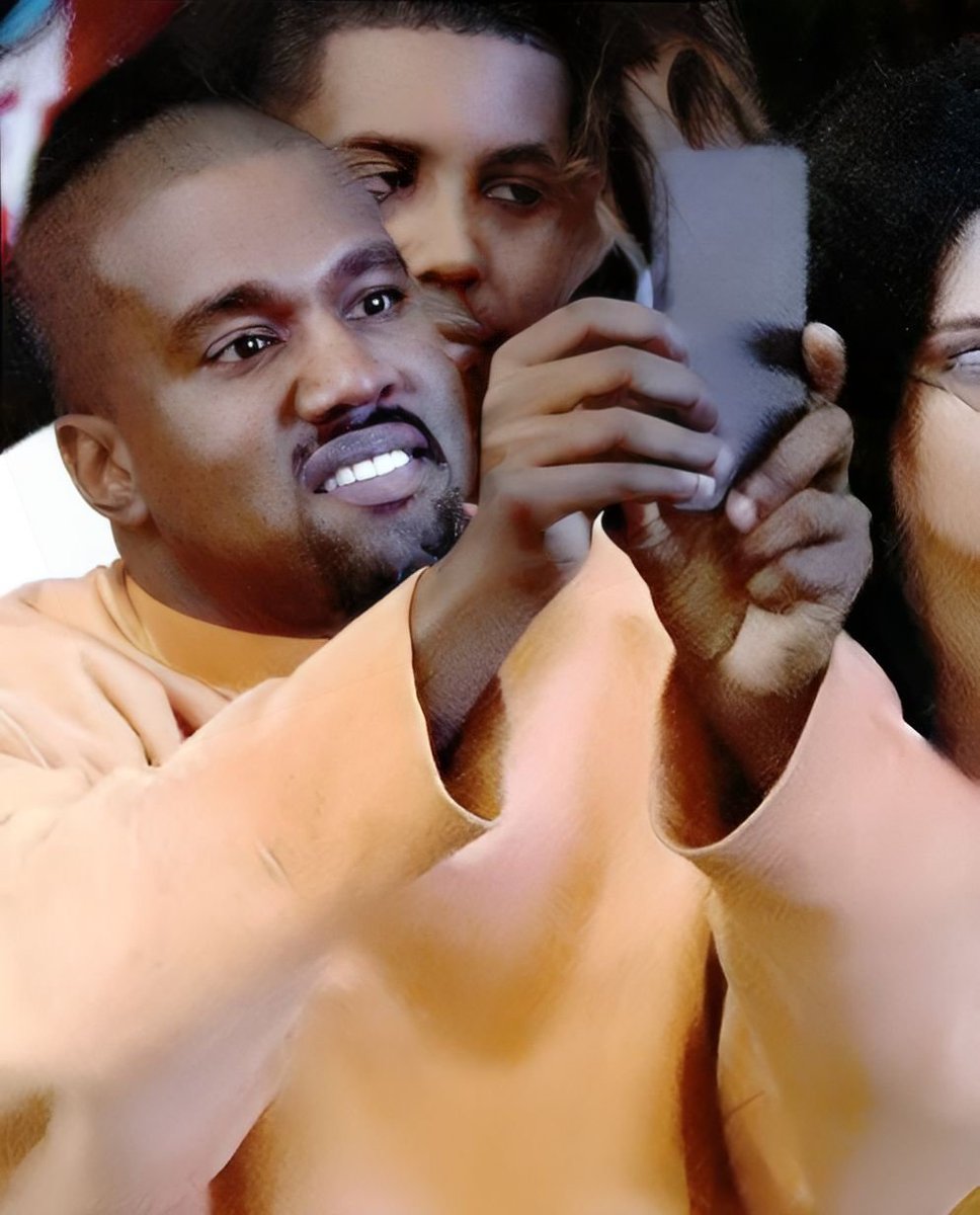 Brahmastra audience when they spot SRK on screen