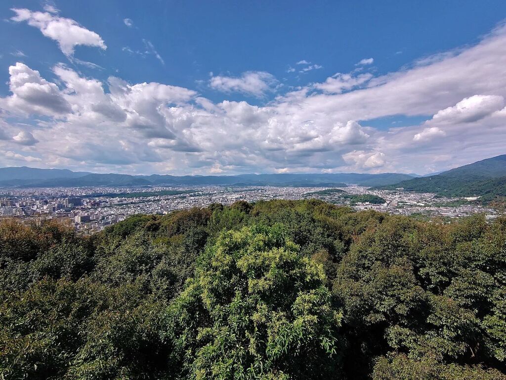 landfes_web's tweet photo. #将軍塚青龍殿 #将軍塚 #京都 #kyoto #xperia #2022 https://t.co/cXbqMkaIgS https://t.co/inRCk6znXm