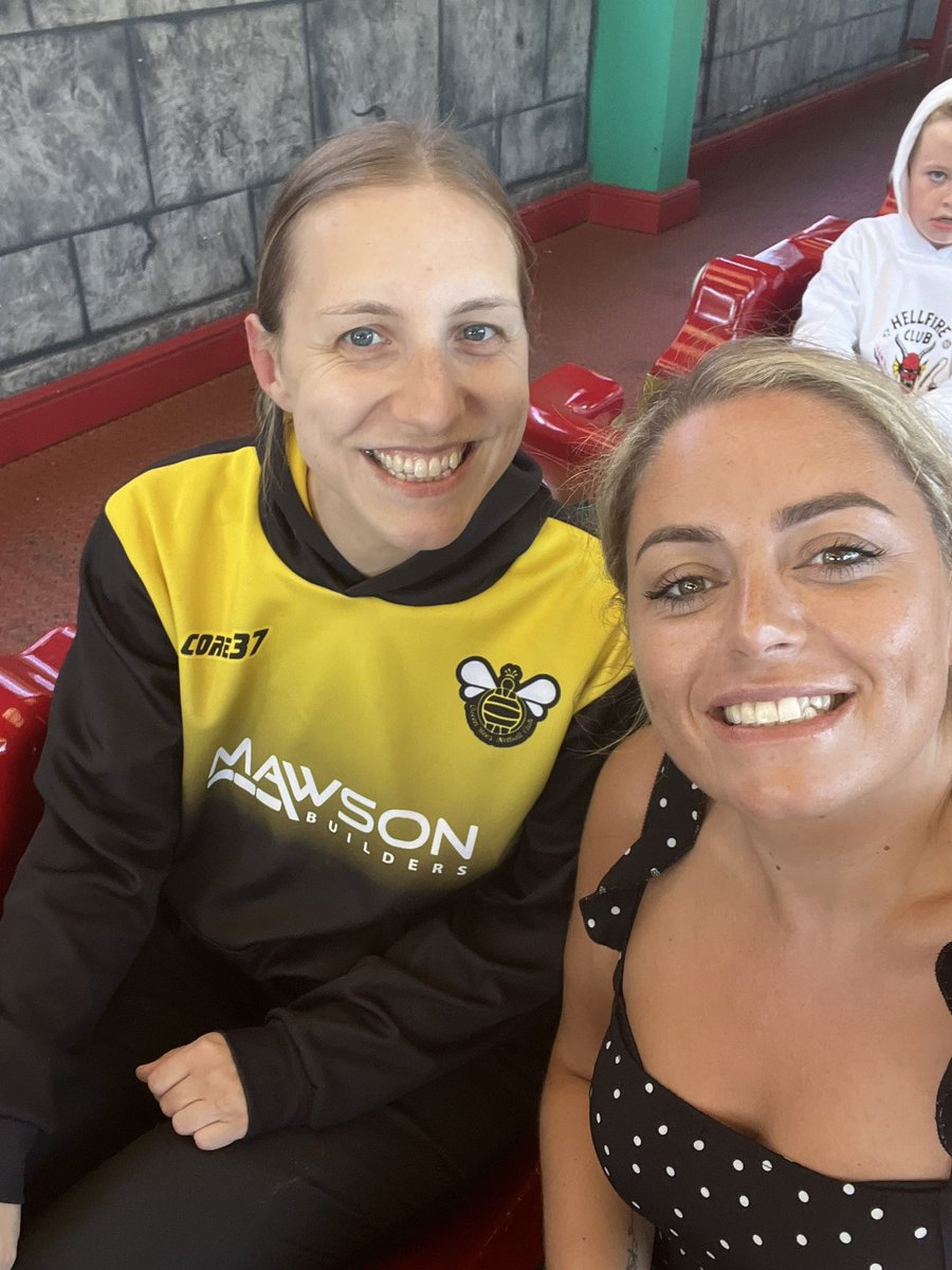 QUEEN BEES NETBALL CLUB 🐝 tweet media