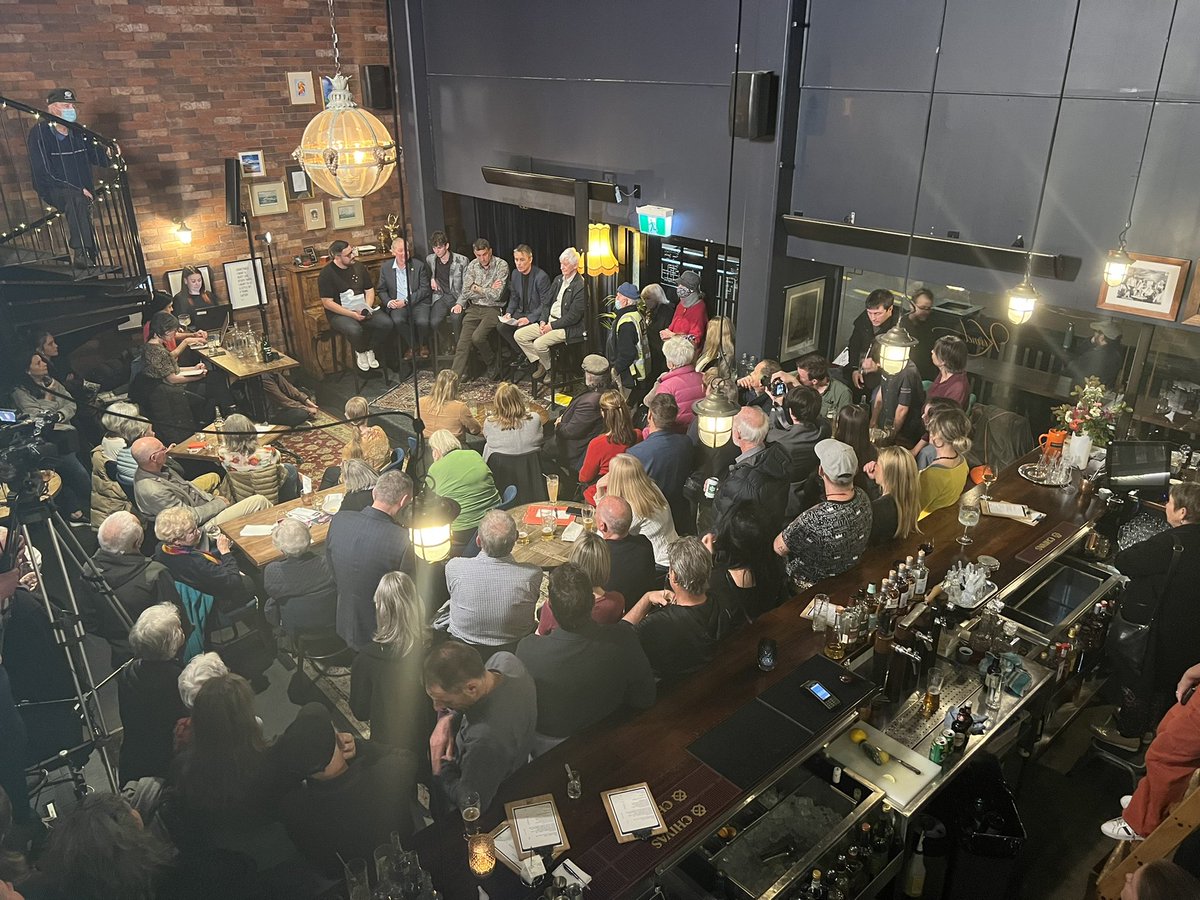 Andrew_Board's tweet photo. The Great @nelsonweekly Mayoral Debate is underway in a whiskey bar in central Nelson. Democracy at its best. https://t.co/1EcKrDHfh9