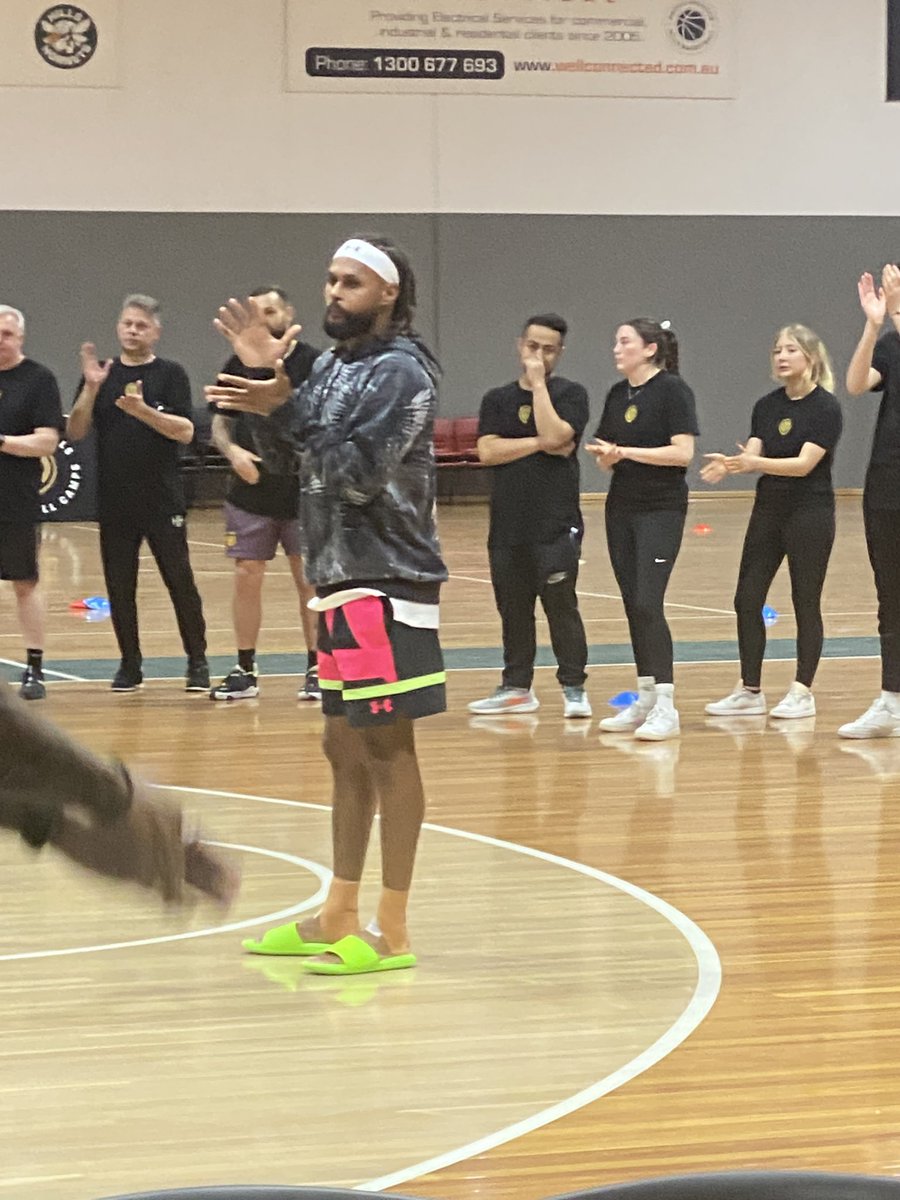 BaileyThom1's tweet photo. 🇦🇺🏀 Huge thanks to @Patty_Mills &amp; @DJSackmann for training us at @HillsHornets yesterday. One of the best camps yet. 😤 https://t.co/rWVuG6yEMn