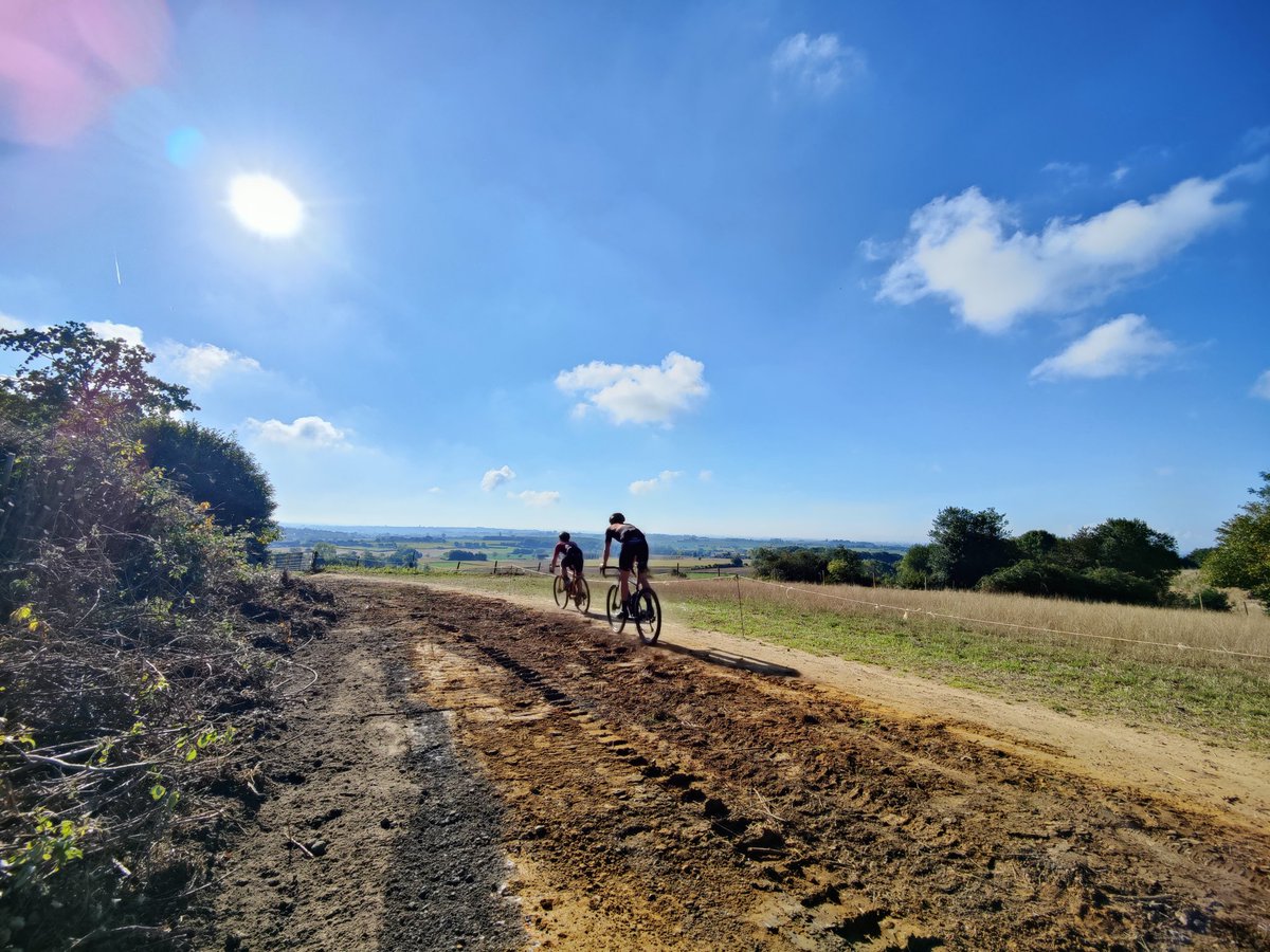 DeDebosschereD's tweet photo. Westouter 10u09
#vrtweer
#pullestukkers https://t.co/uLa5YqmDGv