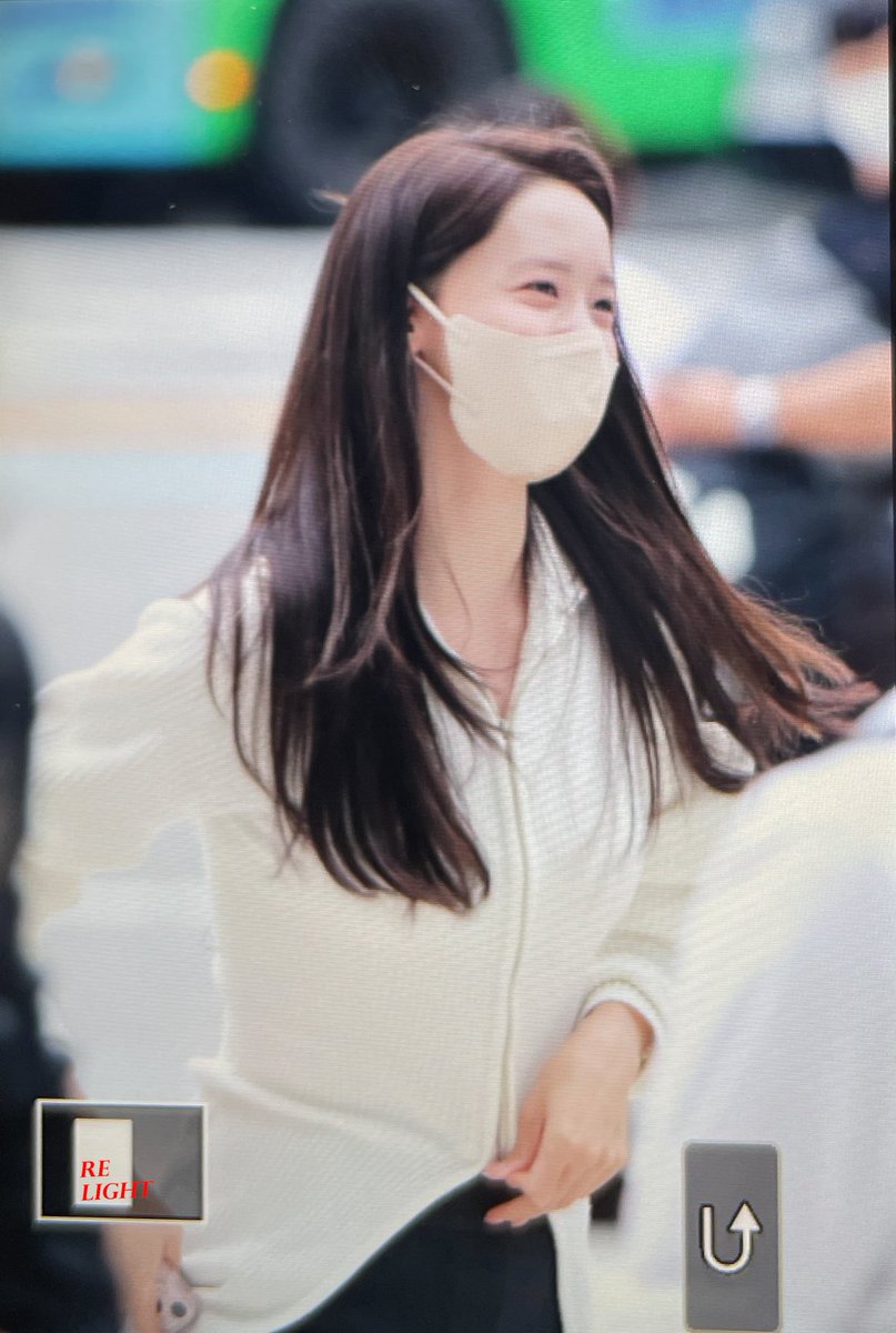 Relight0805's tweet photo. 220911 윤아 영등포
#YOONA #공조2 https://t.co/DVpg41oblH