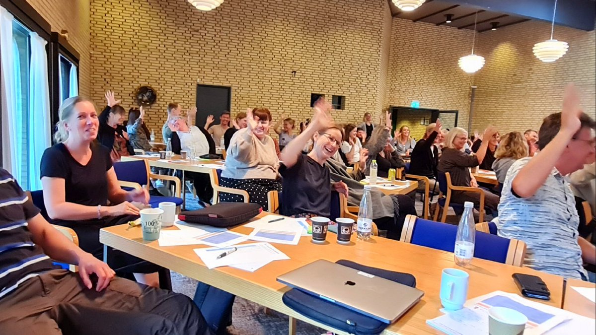 moma_dk's tweet photo. Two days with a lot of science, get-together and fun have ended. We loved all the interesting &amp; short flash talks from our busy cancer researchers, bioinformaticians, medical doctors, clinical academics and CellX initiative directors. See you next year for our annual seminar! https://t.co/Bp3WEu0df8