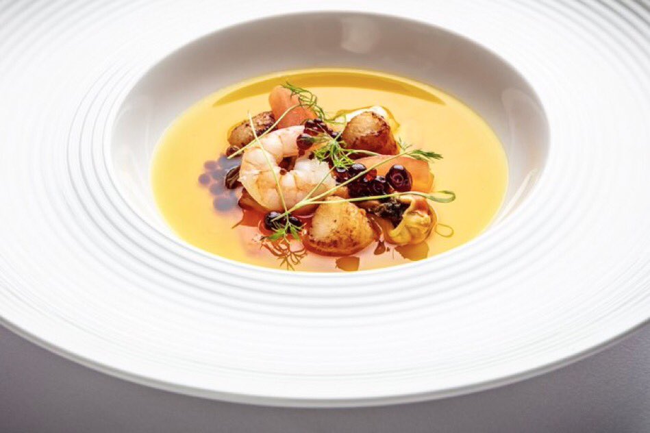 RPC_Wordsworth's tweet photo. 🍴 Our elegant Signature Restaurant is famed for its excellent wine list &amp; award-winning fine dining, awarded an AA rosette for culinary excellence. Quietly sophisticated, it has become a destination in its own right. Enjoy 4 courses for £42.50 pp
📞 Call to book:  01539 435592 https://t.co/U4Gbjmoujv